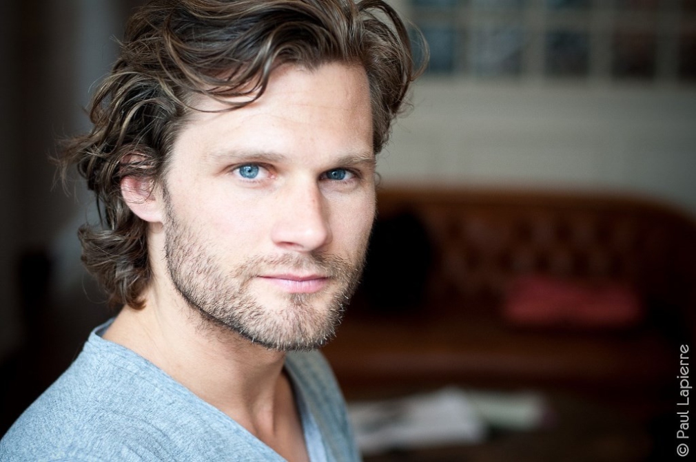 Alexis Michalik, le jeune prodige qui va vous faire aimer le théâtre ...